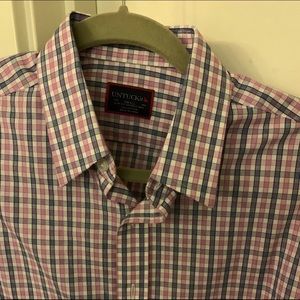 Untuckit buttondown. Slim fit S v good condition.